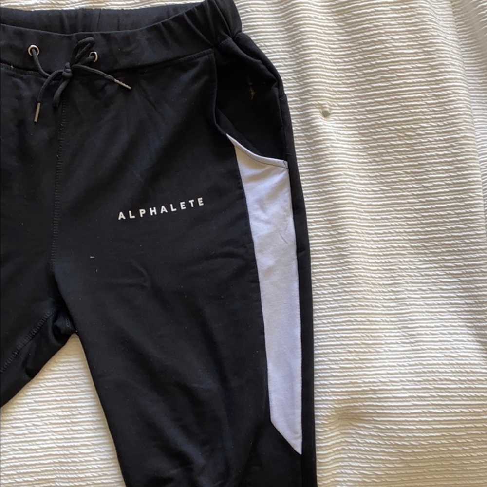 Alphalete joggers
